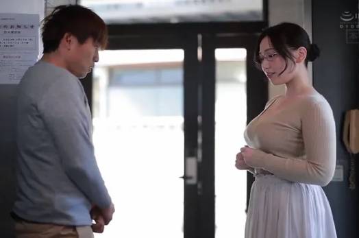 Gã chồng chán ông chồng chê, người vợ trẻ tìm đến cậu trai nhà bên để thỏa mãn